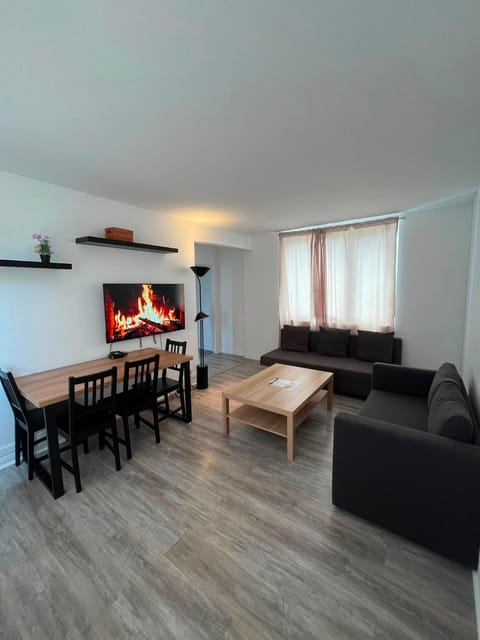 Living room, Seating area, Dining area