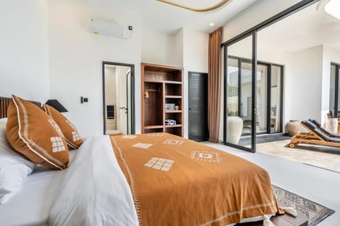 NEW 2BR pool villa with workspace Pererenan Beach 5 min Villa in North Kuta