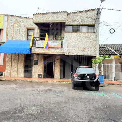 Facade/entrance, Balcony/Terrace