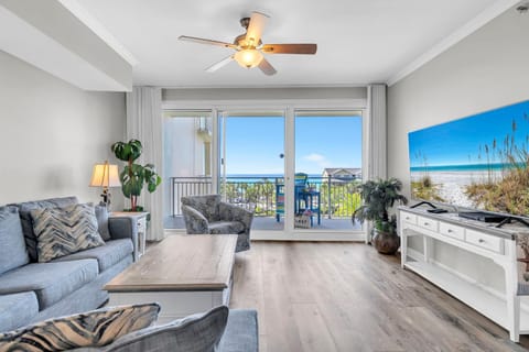 TV and multimedia, Balcony/Terrace, Living room, Seating area, Sea view, furniture