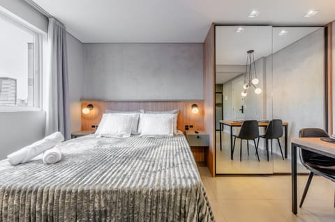 Bed, Seating area, Bedroom