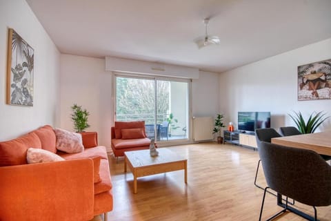 TV and multimedia, Balcony/Terrace, Living room