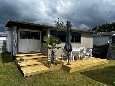 Property building, Balcony/Terrace