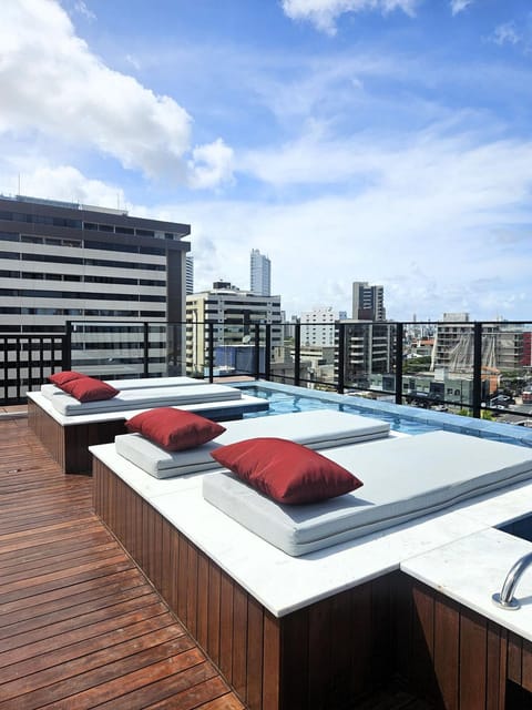 Swimming pool, Swimming pool