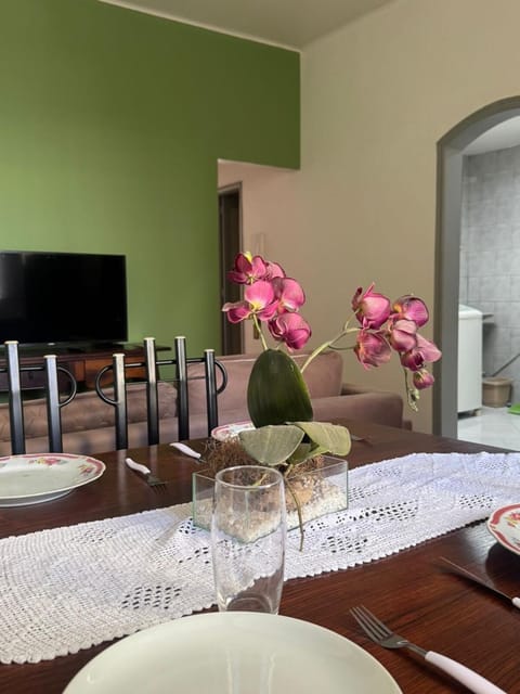 Communal lounge/ TV room, TV and multimedia, Living room, Seating area, Dining area, Evening entertainment