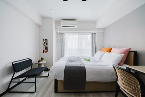 Bed, Bedroom, air conditioner
