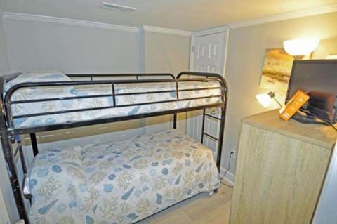 Large 5BR Unit with Amazing Views at Spring Towers House in Cherry Grove Beach