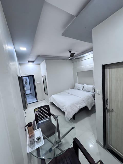 Bed, TV and multimedia, Photo of the whole room, Seating area, towels