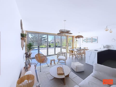 Balcony/Terrace, Living room, Dining area, kitchen