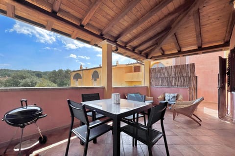 Patio, Day, Natural landscape, View (from property/room), Balcony/Terrace, Dining area, Mountain view