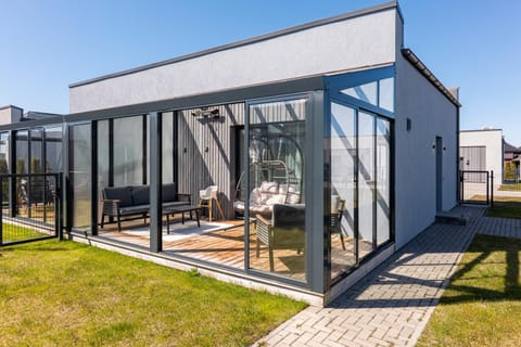 Garden, Balcony/Terrace