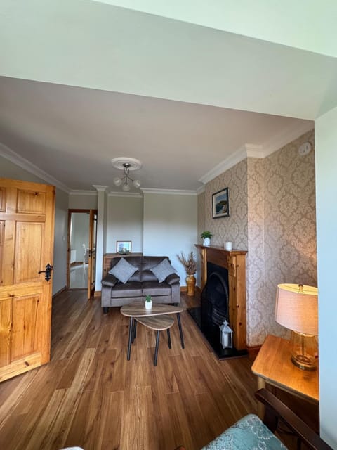 Westport Town Centre Escape with Croagh Patrick View Sleeps 4 House in Westport