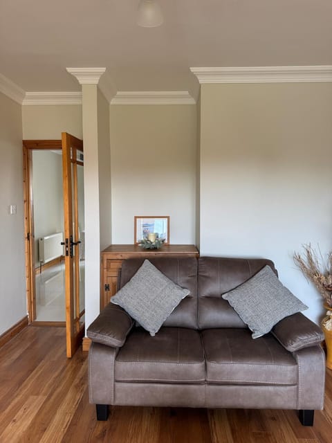 Westport Town Centre Escape with Croagh Patrick View Sleeps 4 House in Westport