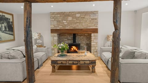 Living room, Seating area, fireplace