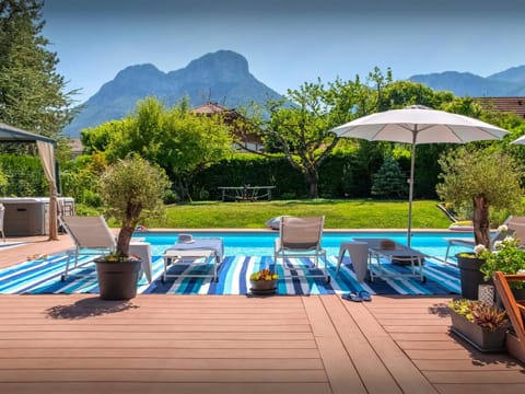Day, Natural landscape, Garden, Garden view, Mountain view, Pool view, Swimming pool