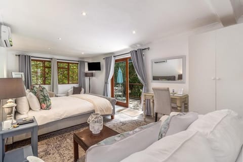 Whispering Willows Suite Apartment in Franschhoek