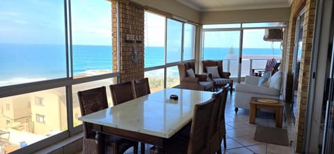 Natural landscape, View (from property/room), Balcony/Terrace, Living room, Seating area, Dining area, Sea view