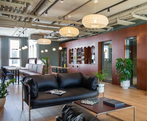Communal lounge/ TV room, Lounge or bar