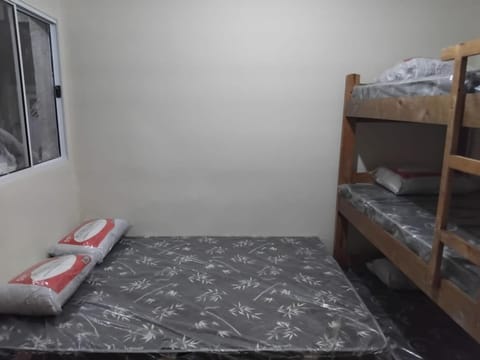 Bed, Bedroom, bunk bed