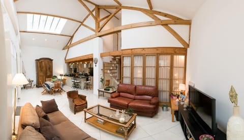 Property building, Communal lounge/ TV room, Living room