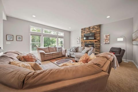 Living room, Seating area