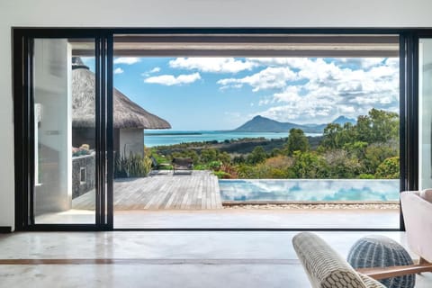 Sea view, Swimming pool