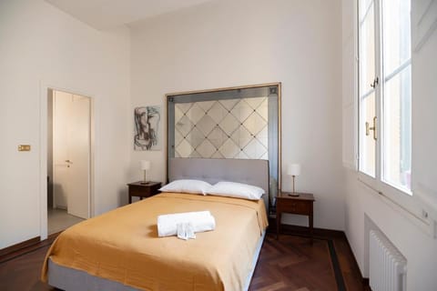 Bed, Photo of the whole room, Bedroom, towels, wardrobe