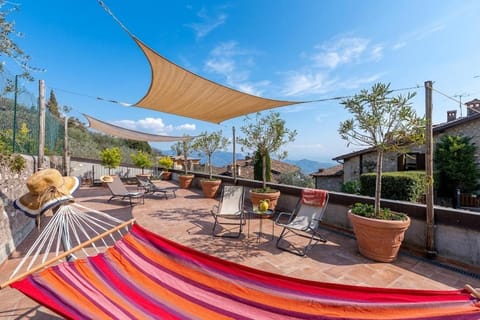 Day, Natural landscape, Balcony/Terrace, Lake view, sunbed
