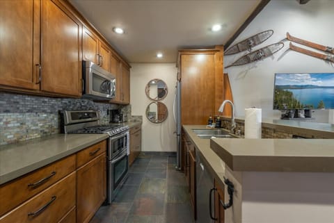 Kingswood Village 57 condo Apartment in Tahoe Vista