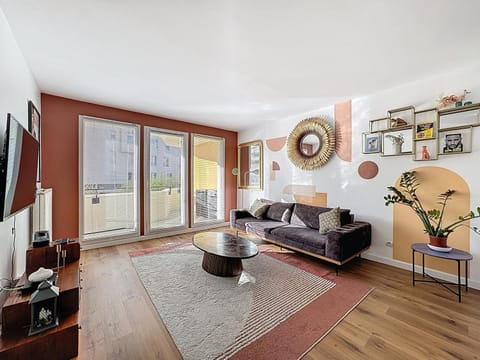 Communal lounge/ TV room, Living room