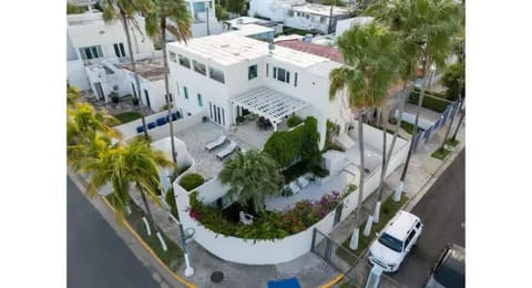 Property building, Day, Bird's eye view, Parking