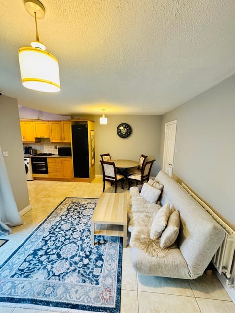 The Emerald Prince Alcove Vacation rental in Drogheda