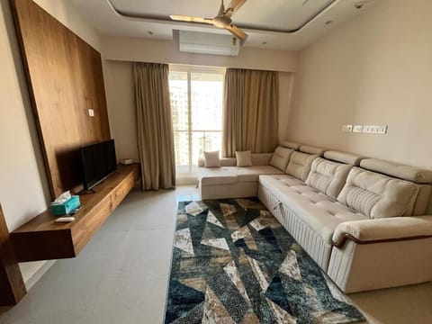 TV and multimedia, Living room, Seating area, air conditioner