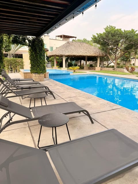 Swimming pool