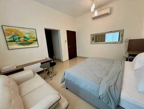 Bed, TV and multimedia, Bedroom, air conditioner