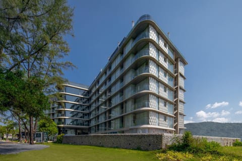 Property building, Facade/entrance, Natural landscape