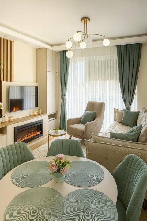 TV and multimedia, Living room, Seating area, Evening entertainment