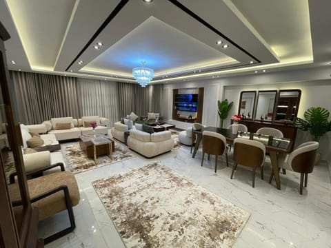 Communal lounge/ TV room, TV and multimedia, Living room, Seating area, Evening entertainment