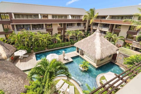 Property building, Pool view, Swimming pool