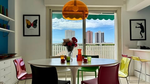 TV and multimedia, View (from property/room), View (from property/room), Living room, Dining area, Garden view, air conditioner, air conditioner
