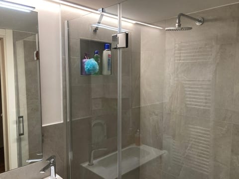 Bathroom, Living room