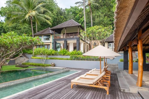 Property building, Swimming pool