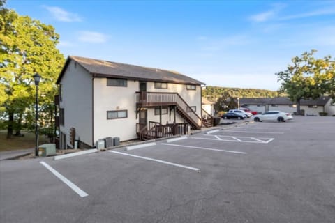 Property building, Day, Parking