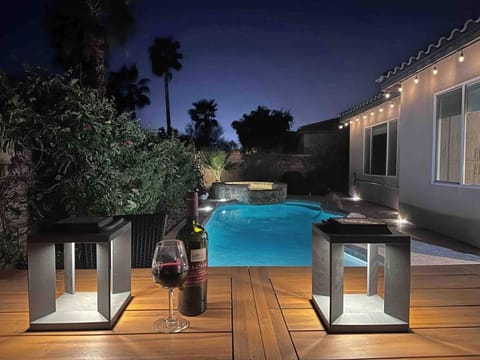 Balcony/Terrace, Swimming pool