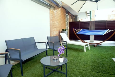 Patio, Day, Garden, Solarium, Balcony/Terrace, Balcony/Terrace, Garden view, Garden view, sunbed