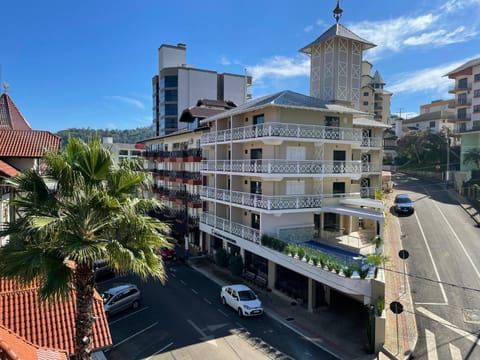 Property building, Location