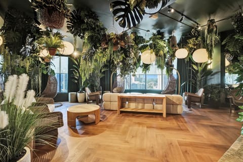 Communal lounge/ TV room