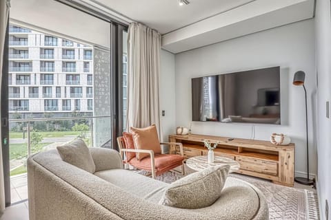 Living room, Seating area, Evening entertainment