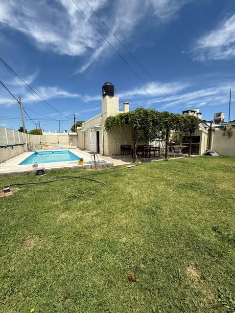 Garden, Swimming pool