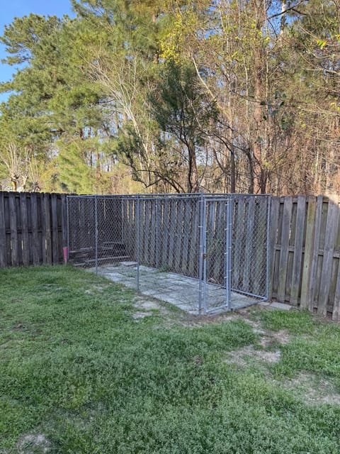 Golf course Charming House Long Term Rent House in Goose Creek